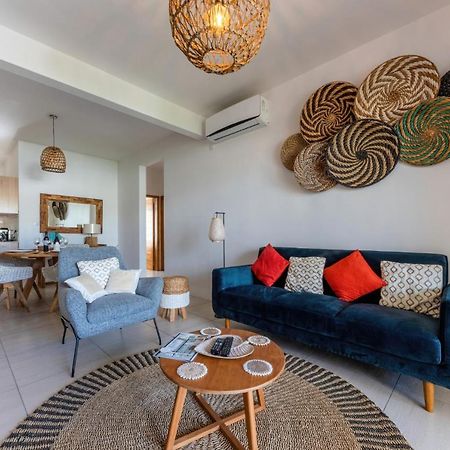 West Wood Holiday Apartment, C6 - Flic En Flac With Pool At A Quiet Location, Beautifully Decorated And Close To The Beach 外观 照片