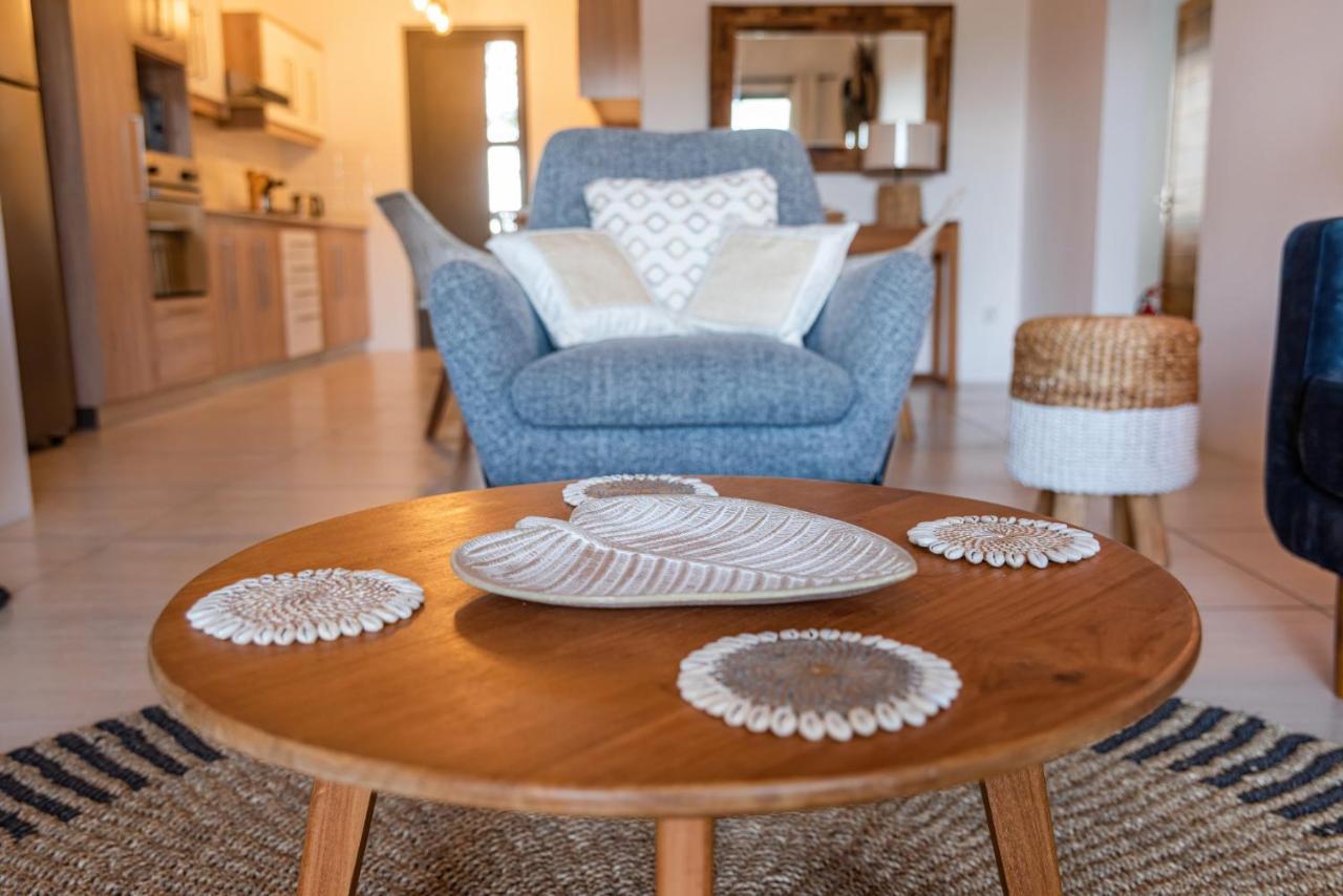 West Wood Holiday Apartment, C6 - Flic En Flac With Pool At A Quiet Location, Beautifully Decorated And Close To The Beach 外观 照片