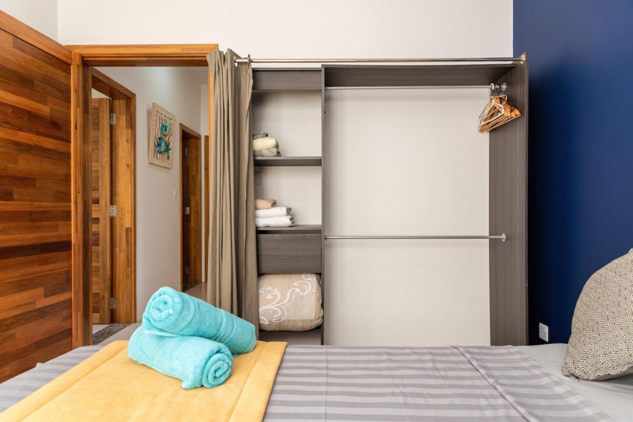 West Wood Holiday Apartment, C6 - Flic En Flac With Pool At A Quiet Location, Beautifully Decorated And Close To The Beach 外观 照片