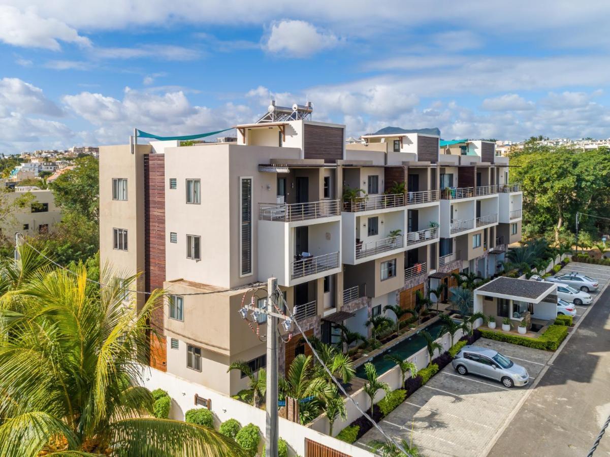 West Wood Holiday Apartment, C6 - Flic En Flac With Pool At A Quiet Location, Beautifully Decorated And Close To The Beach 外观 照片