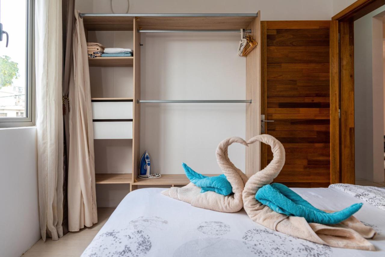 West Wood Holiday Apartment, C6 - Flic En Flac With Pool At A Quiet Location, Beautifully Decorated And Close To The Beach 外观 照片