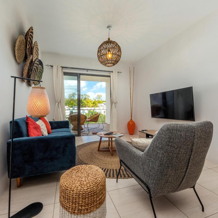 West Wood Holiday Apartment, C6 - Flic En Flac With Pool At A Quiet Location, Beautifully Decorated And Close To The Beach 外观 照片