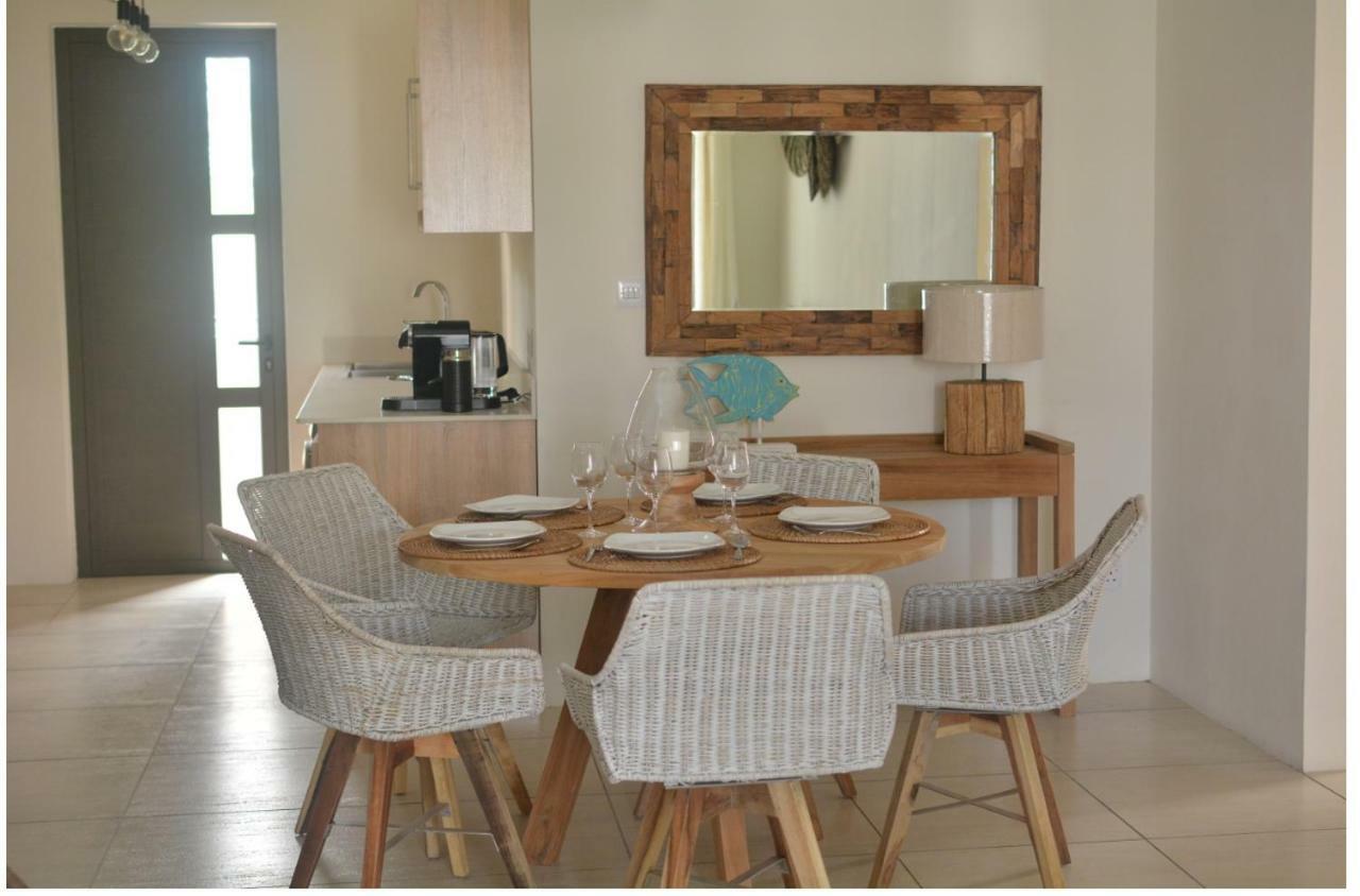 West Wood Holiday Apartment, C6 - Flic En Flac With Pool At A Quiet Location, Beautifully Decorated And Close To The Beach 外观 照片